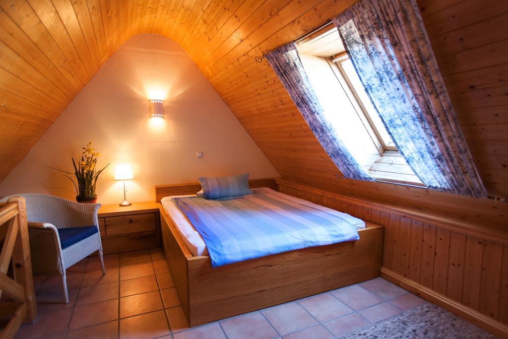 Gaestehaus Craintaler Muehle B&B Креглінген Номер фото
